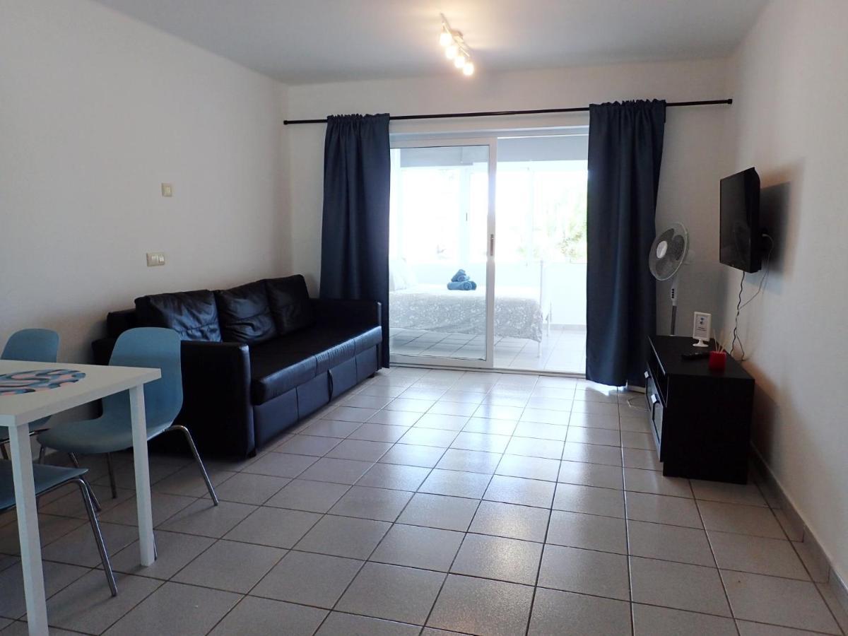 Apartamento En Playa Roca Primer Linea De Mar Costa Teguise Exterior foto